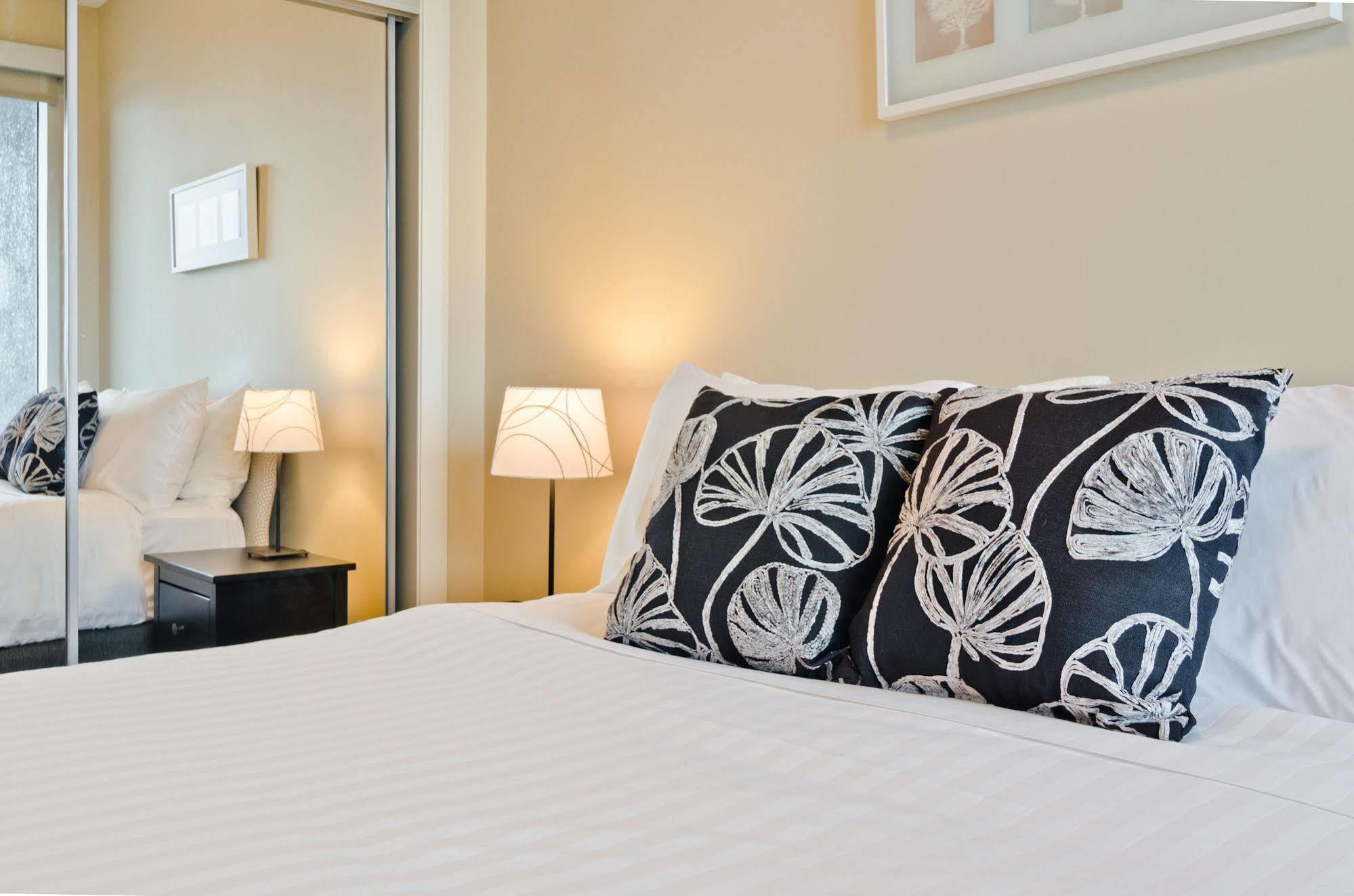 Executive Suites By Roseman - Alura YYC Dış mekan fotoğraf